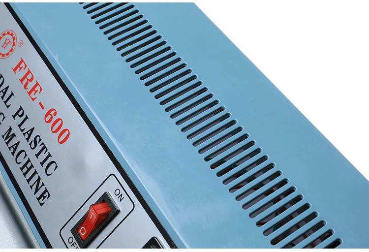 Foot sealer machine sealing